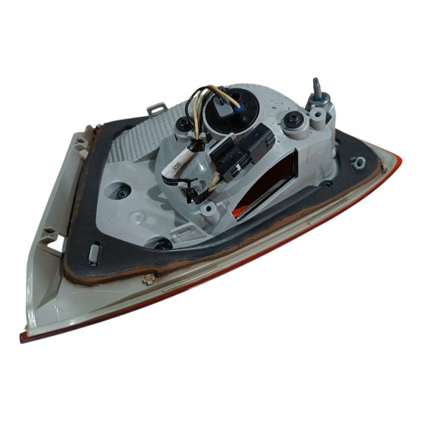 Lanterna Esquerda Tampa Traseira Cruze Sedan 2017 2018 2019 Esquerdo/motorista Vermelho