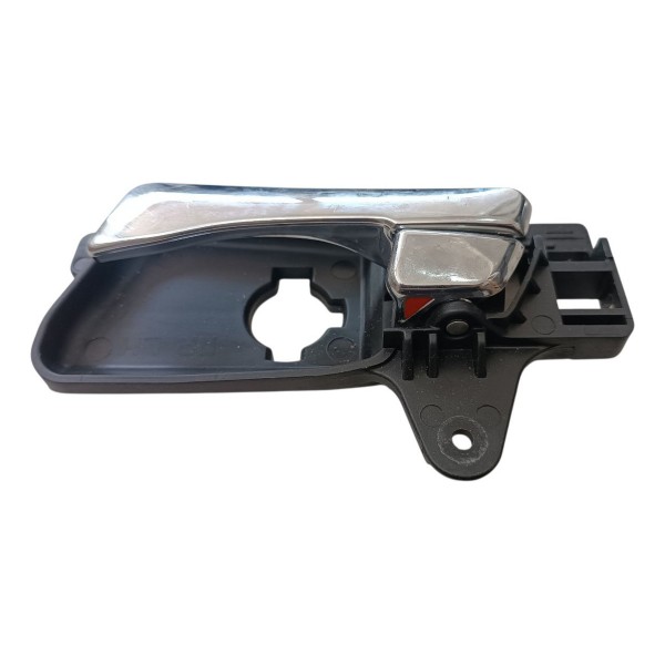 Maçaneta Interna Traseiro Esquerdo Hyundai I30 2009 A 2012 Cromado Traseira