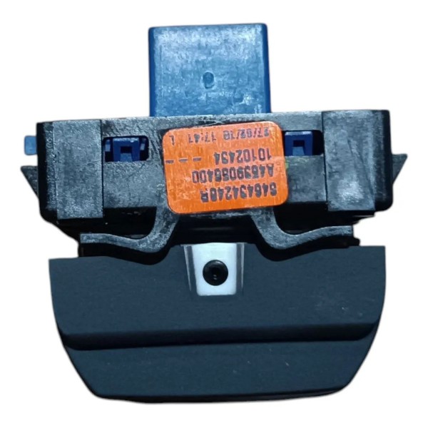 Botão Abertura Tampa Traseira Renault Kwid 2017 2018 A 2020