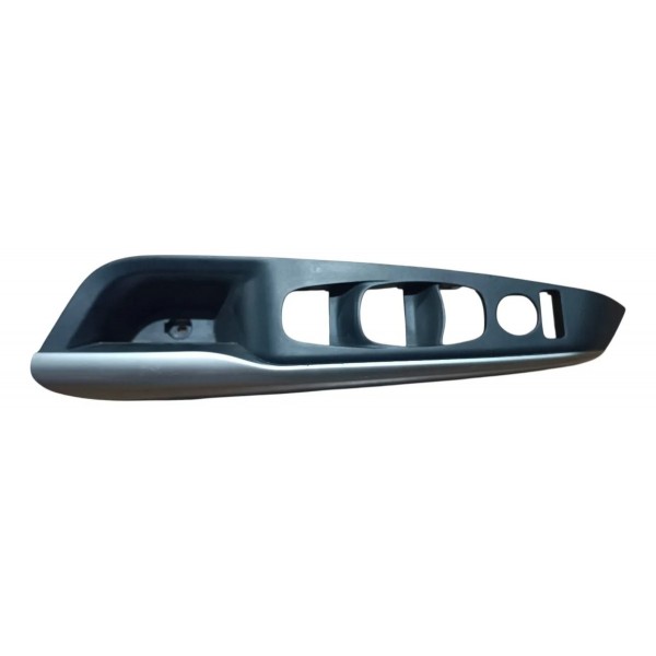 Moldura Comando Vidro Diant Esquerdo Kicks 2017 A 2024 Prata