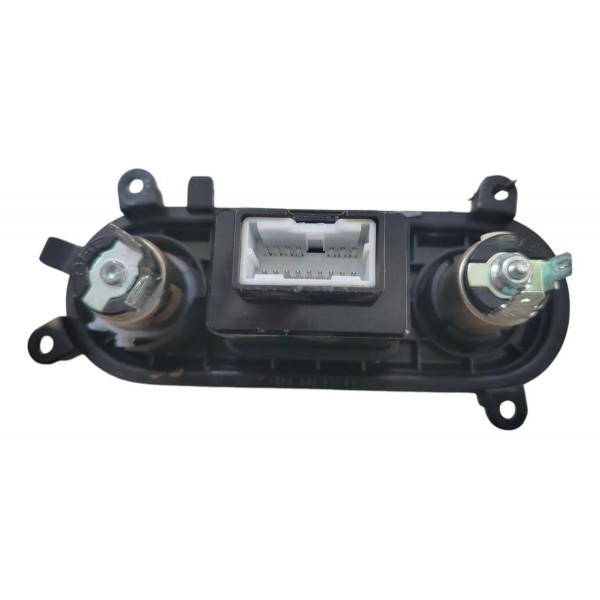 Moldura Tomada Usb Aux Kia Optima 2.4 2010 2011 2012 A 2015 Preto