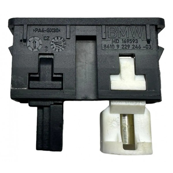 Tomada Usb Serial Auxiliar Bmw 320i 2.0 2016 Preto