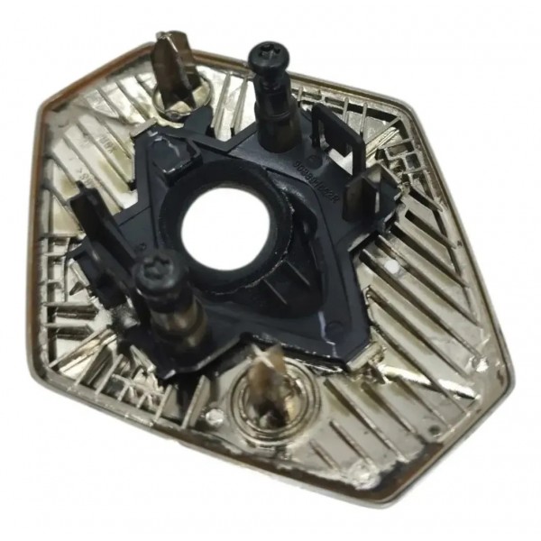 Emblema Porta Malas Com Furo Camera Ré Renault Kwid 2023 Prateado