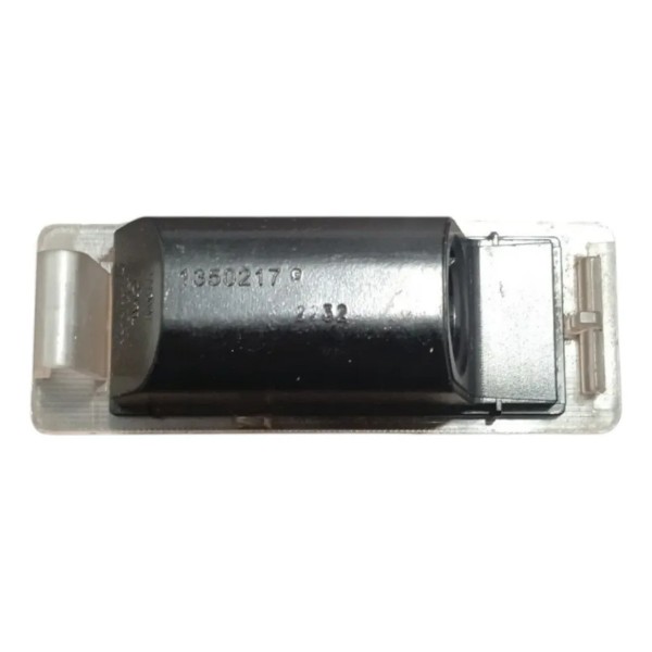 Luz De Placa Traseira Gm Tracker Spin Sonic Original