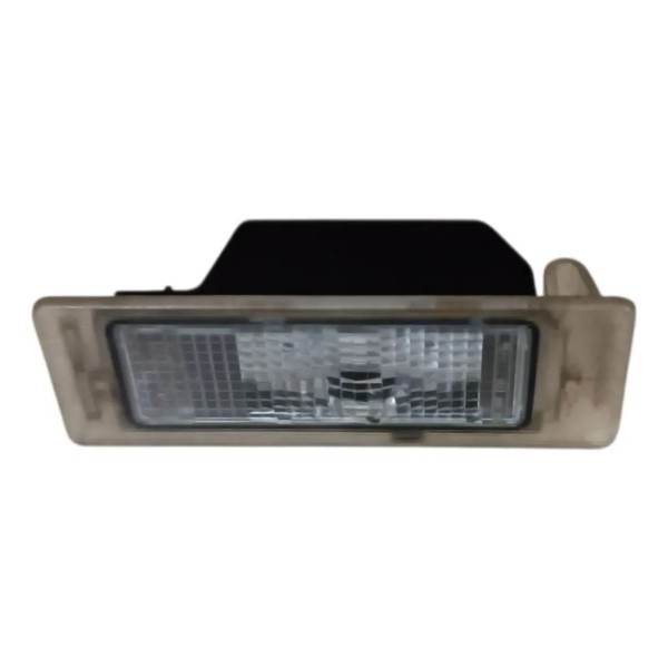 Luz De Placa Traseira Gm Tracker Spin Sonic Original