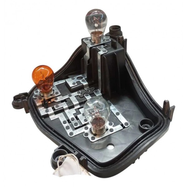 Circuito Lanterna Traseira Direita Chevrolet Spin 2019 2024 Direito/passageiro Cristal