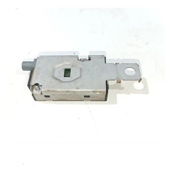 Amplificador De Antena Peugeot 3008 2018 2019 / 7617321000 Preto