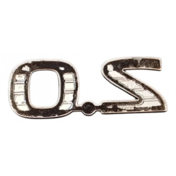 Emblema 2.0 Original Nissan Sentra 2015 Cromado