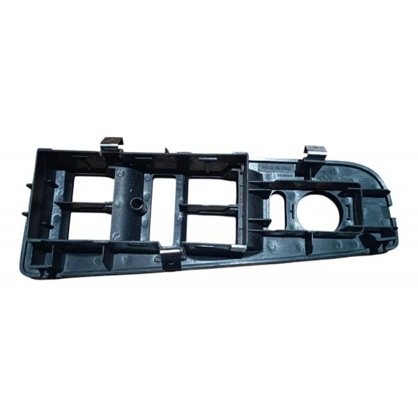 Moldura Botão Vidro Dianteiro Esq. Linea Punto 2009 A 2013