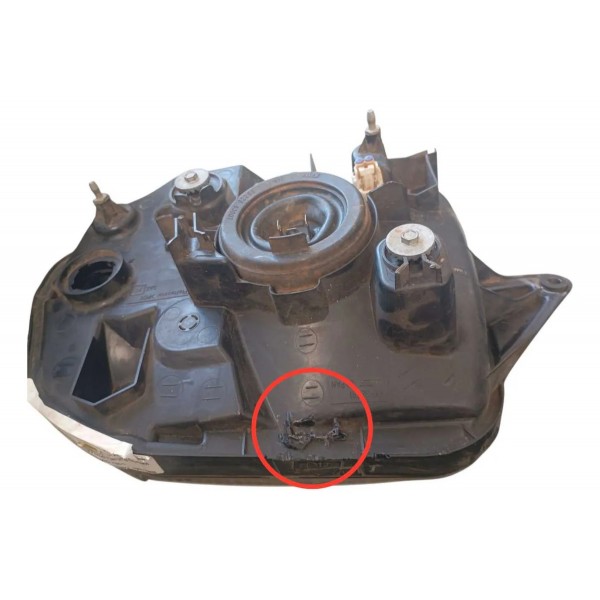 Farol Direito Suzuki Jimny 4 2014 2015 2016 A 2020 Detalhes  Direito/passageiro