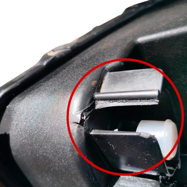 Farol Esquerdo Suzuki Sx4 2010 2011 2012 Detalhe Esquerdo/motorista