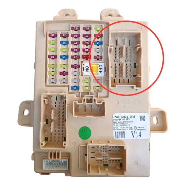 Plug Conector Triplo Caixa De Fusiveis Hyundai Azera 2012