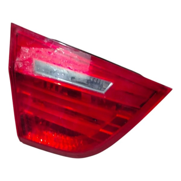 Lanterna Direita Bmw 320i 2012 2016 Aplique Tampa Detalhe Direito/passageiro Vermelho