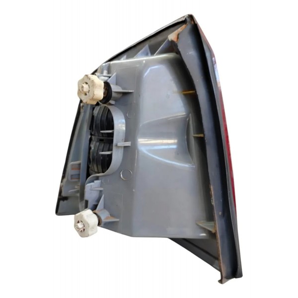 Lanterna Traseira Direita Astra Hatch 1999 2000 2001 Detalhe Direito/passageiro
