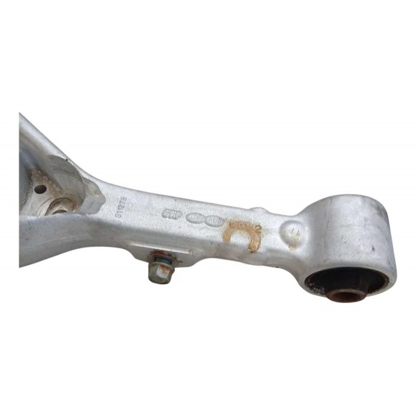 Bandeja Suspensao Traseira Esquerda Hyundai Azera 2012 2016