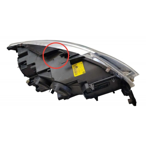 Farol Esquerdo Vw Passat 2.0 2011 2012 2013 2014 2015 Esquerdo/motorista