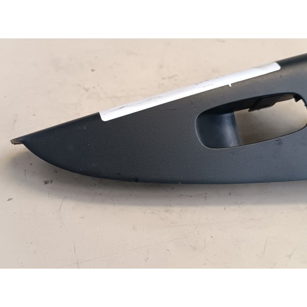 Acabamento Botão Vidro Traseiro Esquerdo Sentra 2014 A 2017