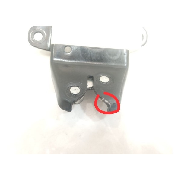 Fechadura/trava Capô Toyota Etios 2019